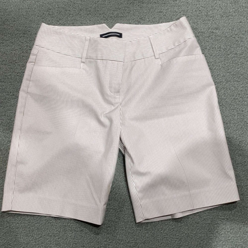 Stretchy Shorts Size 4